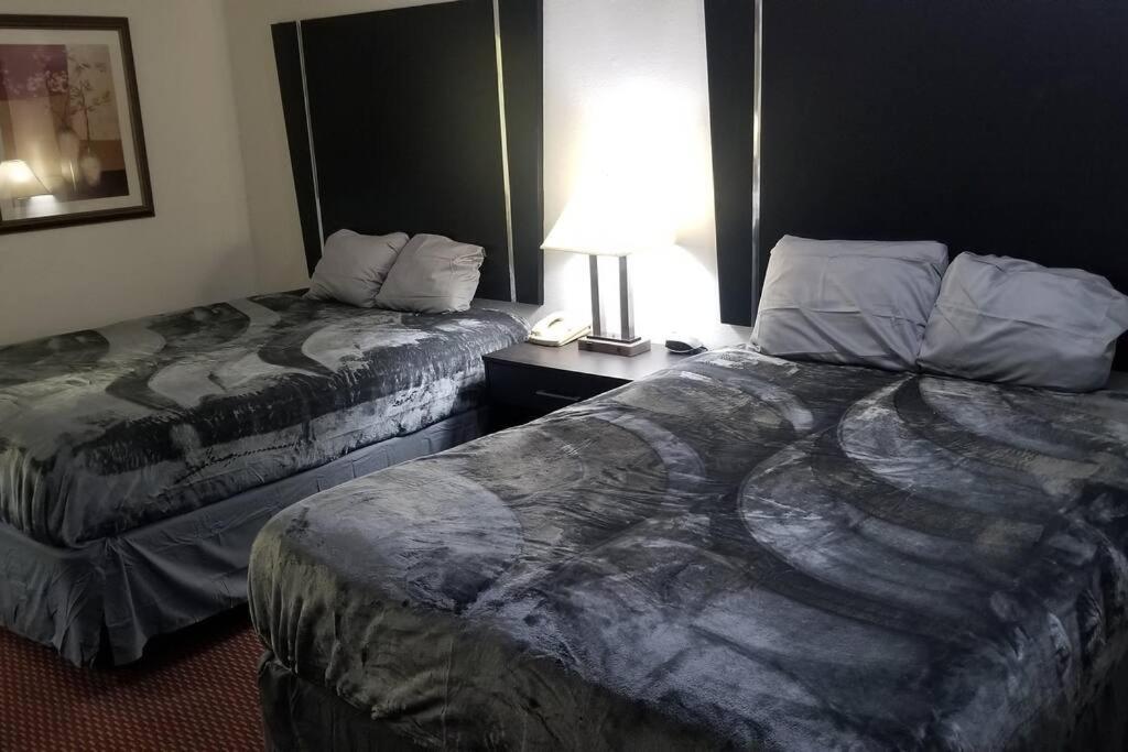 2 Queen Beds 131 Wi-fi * Stillwater